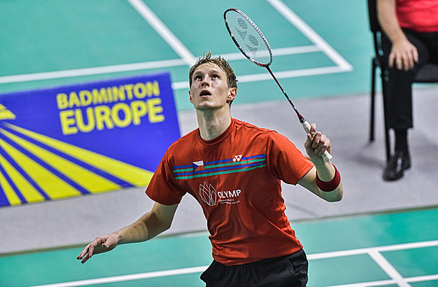 Záda už ho do světa nepustí. Louda končí mezinárodní badmintonovou kariéru