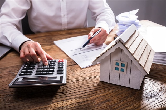 Dřív bylo nutné se kvůli hypotéce vzít. Jak se proměnily úvěry na bydlení