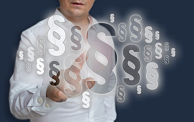 Smršť novinek: Co čeká firmy od listopadu a v lednu nejen vůči zaměstnancům