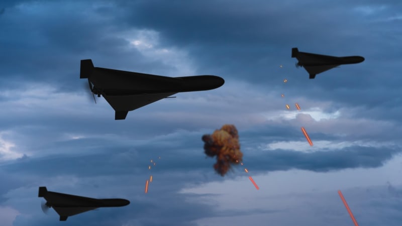 Útok na klíčovou ruskou elektrárnu: Lidé hlásili exploze, podnik je v plamenech, ukazuje video