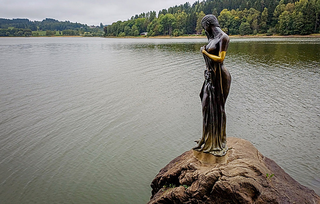 Zástavbu u Lipna prověří kraj, developer tam plánuje rodinné a bytové domy