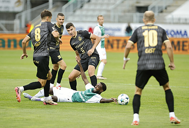 ONLINE: Hradec - Jablonec, pikantní zápas pro Horejše, vrátí se domácí do šestky?