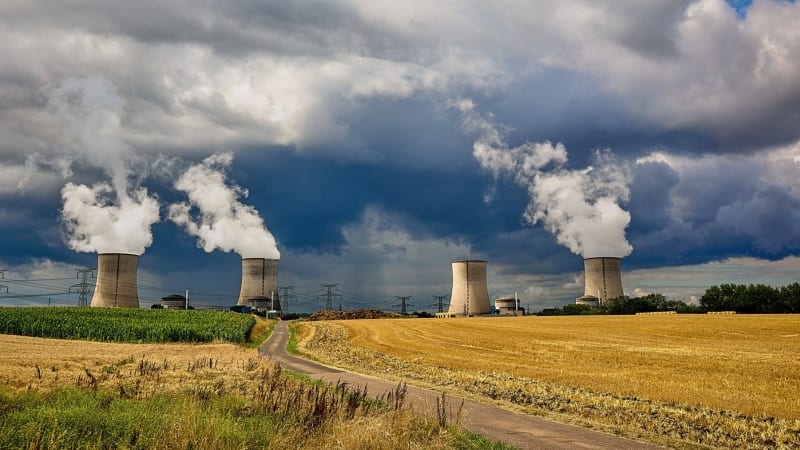 Evropa z Ruska dál dováží uran do jaderných elektráren. Byznys za miliardy sankce nepostihují