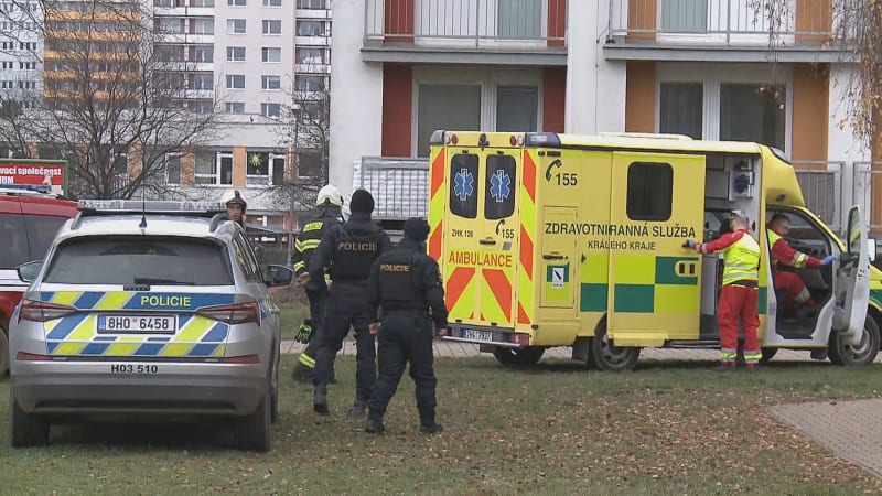 Promluvil otec žačky popálené při školním pokusu v Hradci: Chybovala učitelka, trest nežádáme