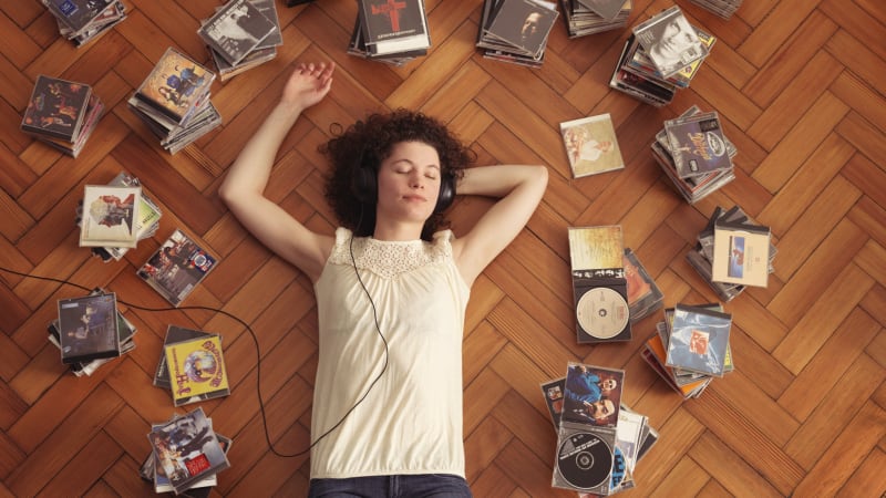 Comeback odepsaného média: Cédéčka mají nečekané spasitele, prodej dokonce vzrostl