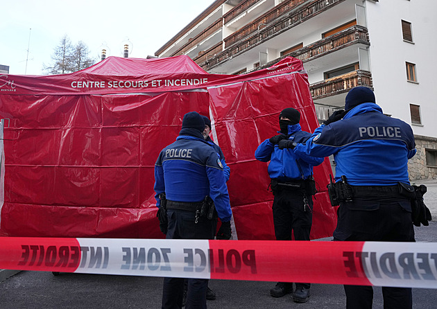 Při tragickém požáru ve švýcarské Crans-Montaně se zranil i Čech
