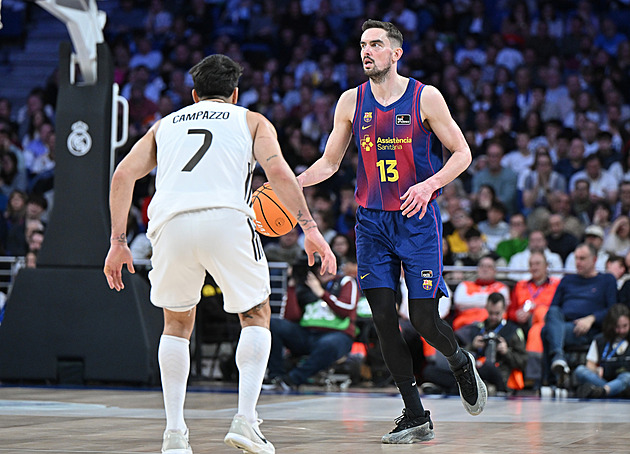 Satoranský řádil v El Clásicu, Barcelona po sérii porážek zdolala Real