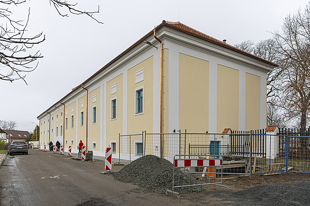 Z opravené sýpky v Rymicích bude kulturní centrum i sídlo obecního úřadu