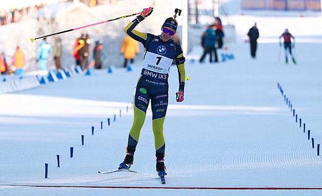 Suverénní jízda Öbergové. Češky dojely společně ve druhé desítce