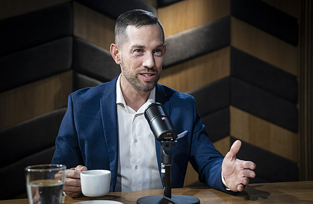 Pivo je kalorická bomba a Češi si to odmítají připustit, říká obezitolog