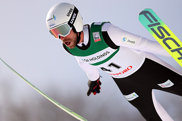 Prevc ovládl také druhý závod skokanů v Sapporu, Koudelkova série skončila