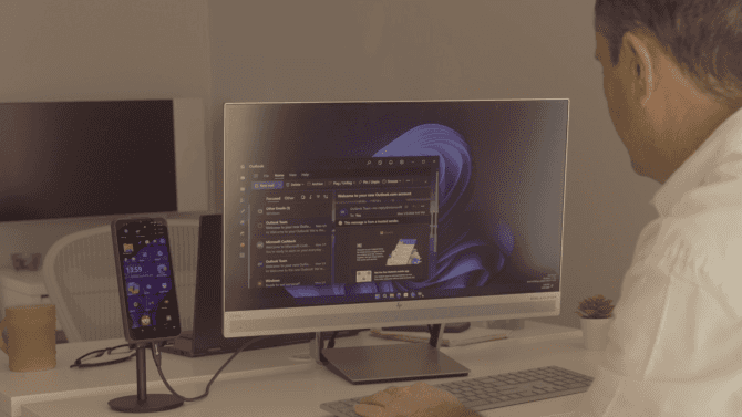 Zažije Windows Phone slavný návrat? NextDock chystá telefon, který spustí Android, Linux i Windows 11 zároveň