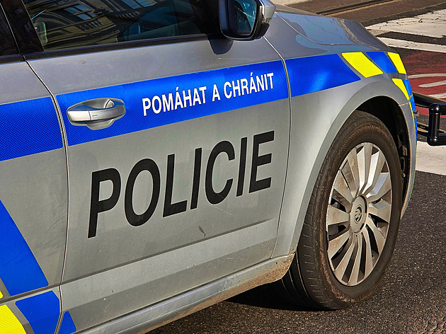Pardubicemi letí zpráva, že muž láká děti do dodávky. Je to fáma, říká policie