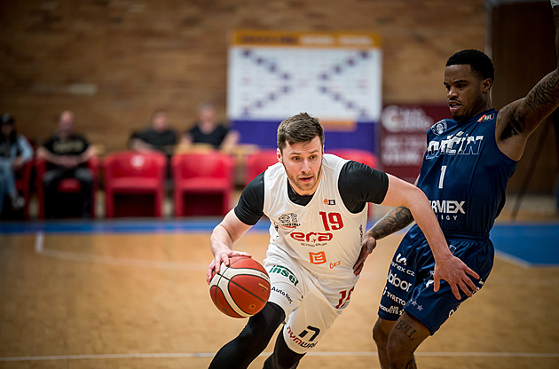 ONLINE: Nymburk hraje o Final Four Ligy mistrů, ve třetí čtvrtině přichází o vedení