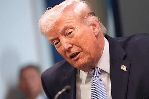 USA začaly čistit Hormuzský průliv od min. Spojenci na to nemají odvahu, řekl Trump