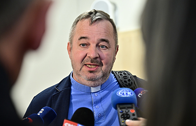 Pomáhá vrahovi. Svoboda? Neví, do čeho jde, říká muž o nejdéle vězněném Čechovi