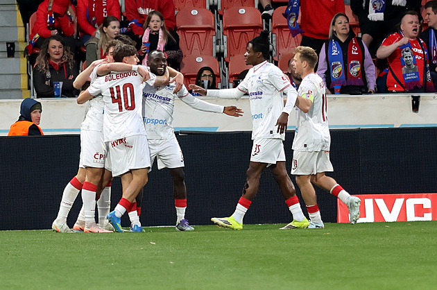 ONLINE: Plzeň - Pardubice 0:1, trefil se Tanko, domácí Doski navíc vidí červenou