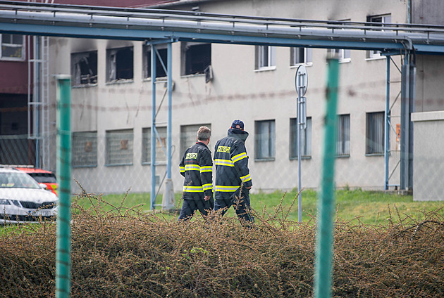 Meopta obnovila provoz. Navzdory požáru zruší podnikovou jednotku hasičů