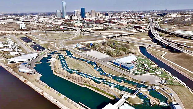 Tady bude olympiáda. U dálnic a raftařů. Dva tisíce kilometrů od Los Angeles