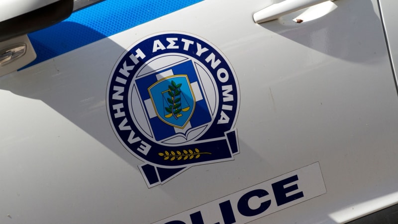 Střelba v Aténách: Pachatelem má být 89letý muž, policii uniká. Zranil čtyři lidi