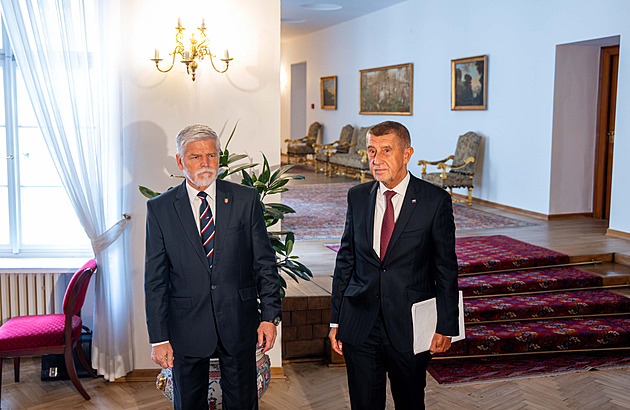 Schůzka Babiše a Pavla k NATO? Zbytečné, snad začátek kampaně, míní politologové