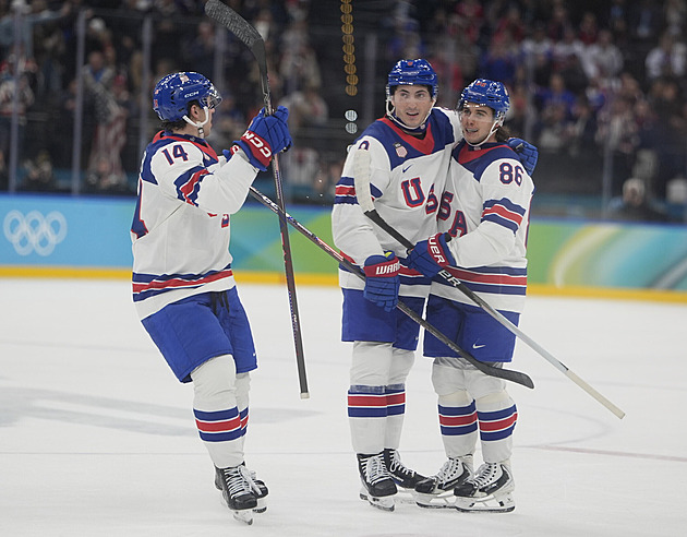 ONLINE: USA - Švýcarsko. Olympijští vítězové vstupují do šampionátu. Uspějí?