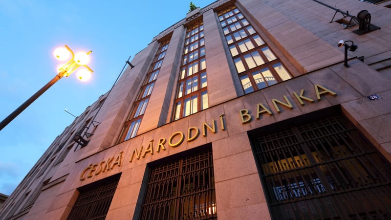 ČNB se postavila Babišovi, zvýšila základní úrokovou sazbu. Premiér před nárůstem varoval