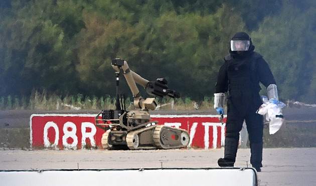 Nová míra nebezpečí. Němci kvůli dronům na letišti v Lipsku prověřují cizí stopu
