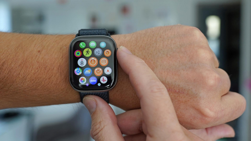 Whoop a Oura tlačí Apple do kouta. Jablečné hodinky čeká největší změna za 10 let